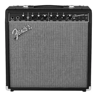 Amplificador Fender Champion 40w Para Guitarra Con Efectos Color Negro/plata