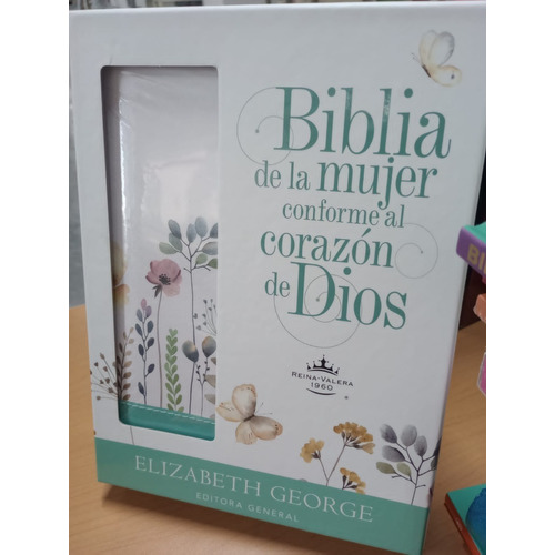 Biblia de la mujer conforme al corazón de Dios: Edición jardín, de Elizabeth George. Editorial PORTAVOZ, tapa blanda en español, 2023