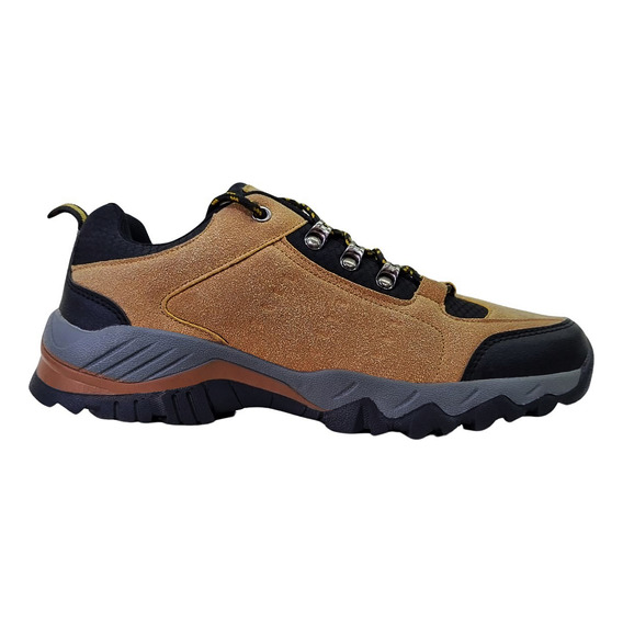 Aventura Extrema Con Zapatillas Trekking Para Hombre