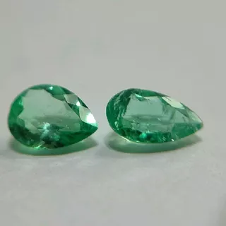 Esmeralda 0,70ct Pera 6x3mm