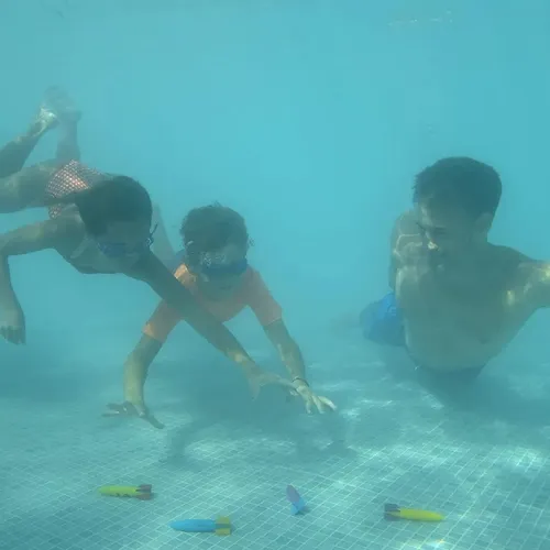 Swimways torpedo store