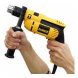 Furadeira Martelete Elétrica 13mm Dewalt Dwd502 710w 220v Cor Amarelo/Preto