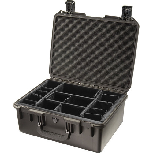 Caja De Proteccion Pelican Storm Sumergible Im2450 Color Negro