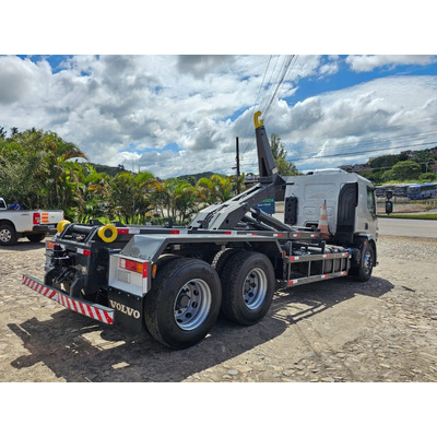    Volvo Vm 330 6x2 Ano 2017 Rollon-rolloff Grimaldi 25g