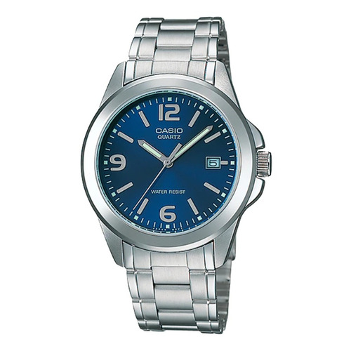 Reloj pulsera Casio Enticer MTP-1215 de cuerpo color plateado, analógico, para hombre, fondo azul, con correa de acero inoxidable color plateado, agujas color gris y verde, dial gris y verde, minutero/segundero verde, bisel color plateado y desplegable