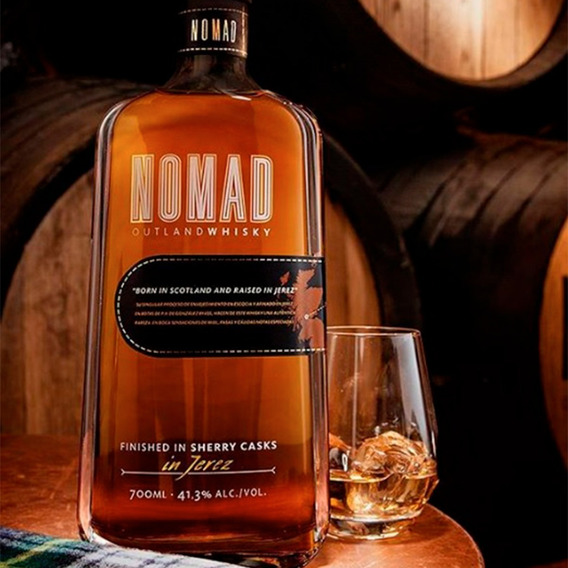 Whisky Nomad Outland Sherry Casks In Jerez 700ml + 2 Vasos