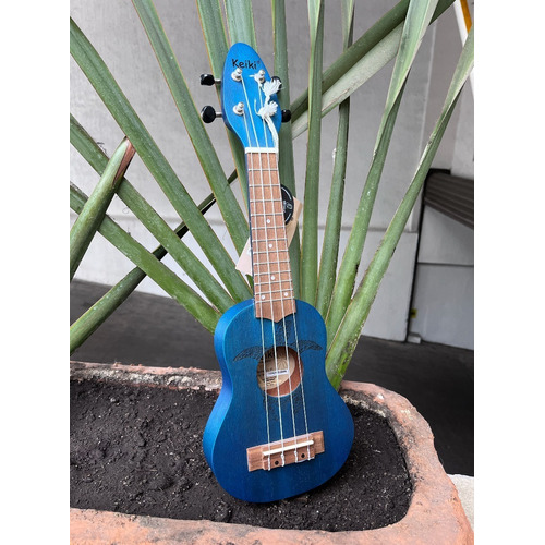 Ukulele Sopranino Acustico Keiki Ortega Guitars Y Plumillas Color Azul