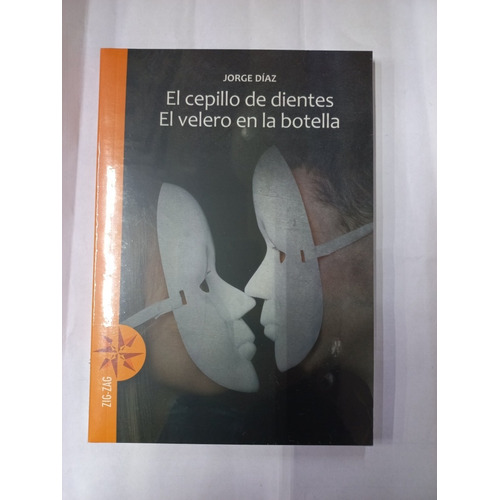 El Cepillo De Dientes El Velero En La Botella