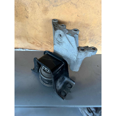 Soporte Derecho Motor Nissan Sentra 2013-2019