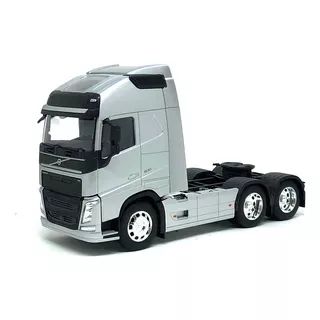 Miniatura Caminhão Cavalo Volvo Fh 500 6x4 Prata 1:32 Welly Cor Prateado