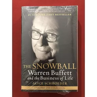 Livro - The Snowball - Warren Buffett And The Business Of Life - Novo