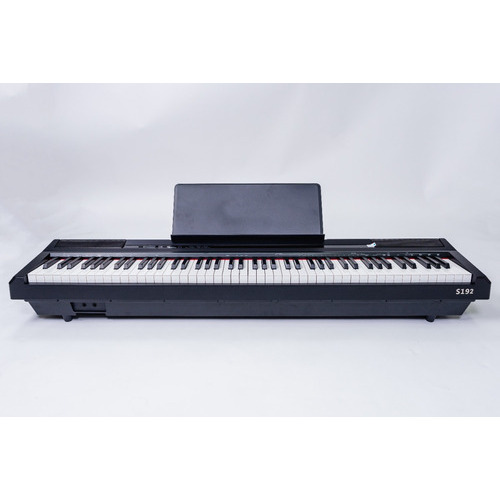 Piano Digital Aureal Portátil 88 Teclas Con Peso Touch S-192 Color Negro