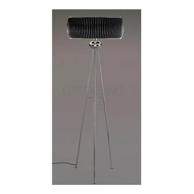Lampara De Pie Tripode Cromo Moderna Iluminacion Deco 