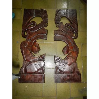 Dos (2) Esculturas Antiguas Africanas Para Colgar Buen Estad