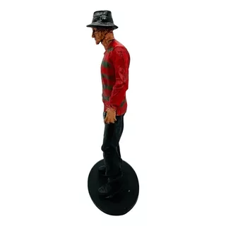 Estatueta Boneco Freddy Krueger De Resina Colecionável