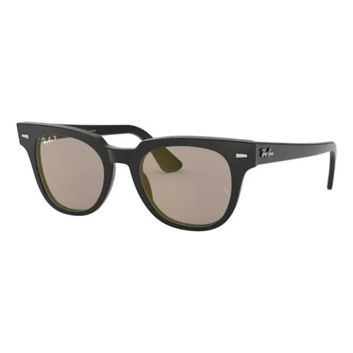 Anteojos de sol polarizados Ray-Ban Wayfarer Meteor Standard con marco de acetato color gloss black, lente light grey de cristal clásica, varilla gloss black de acetato - RB2168