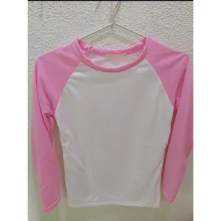 Camiseta Raglan Blanca Con Rosa Talla Reducida