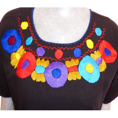 Blusas Bordadas A Mano De Chiapas / Tallas Y Colores / M029