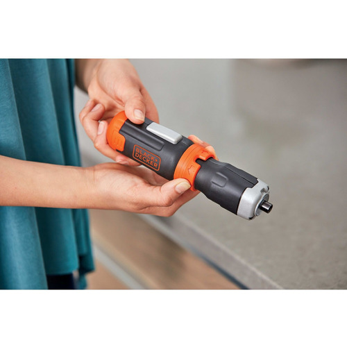 Atornillador Black And Decker Bcf601aa 6v + 4 Pilas Aa Color Naranja