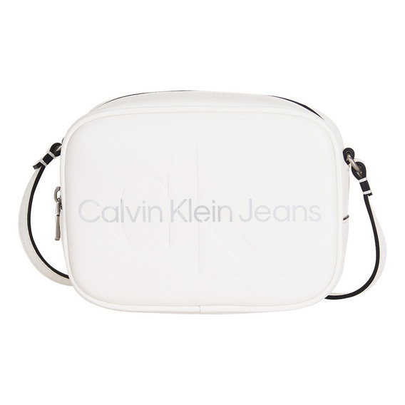 Bolsa bandolera Calvin Klein K60K610275 de poliuretano  white y silver logo con correa de hombro blanca asas color azul claro y herrajes níquel