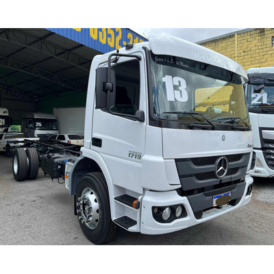 Mb Atego 1719 Ano 2013 No Chassi De 6,80m