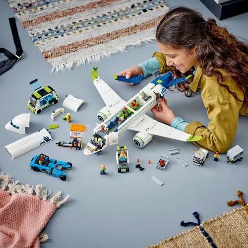 Lego de avión sale