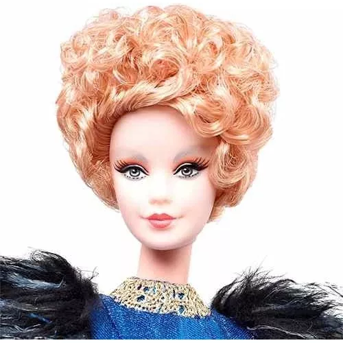 Boneca barbie collector effie trinket filme jogos vorazes mattel