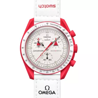 Reloj Pulsera Omega X Swatch Bioceramic Moonswatch Mission To Mars De Cuerpo Color Rojo, Analógico, Fondo Blanco, Con Correa De Velcro Color Blanco, Agujas Color Rojo Y Negro Y Beige, Dial Beige Y Neg