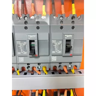 Breaker - Interruptor 40a Schneider Electric 3p 25ka