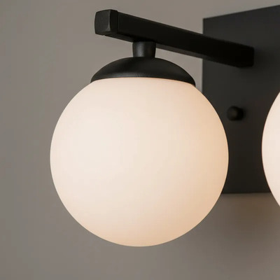 Aplique 2 Luces Elyn Negro Globo Opal Apto Led G9 Deco