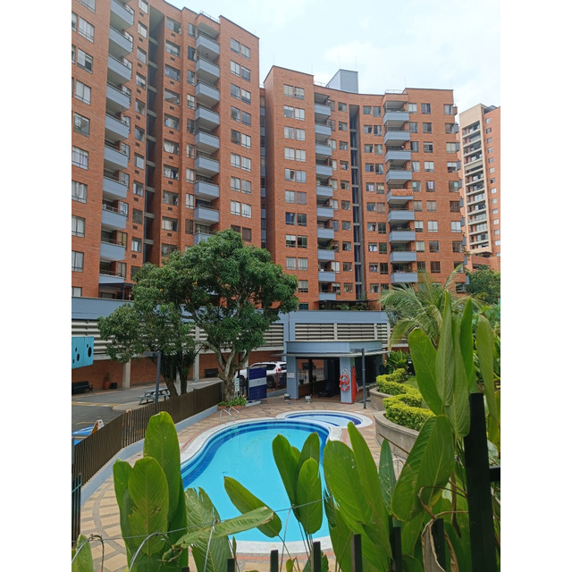 Vendo Directamente Apartamento En Poblado Castropol