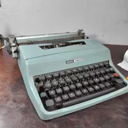 Máquina De Escrever Lettera 32 Conserto Peças Ou Decoração 