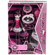 Monster High Draculaura Vampira Mattel 2022 Reproduction