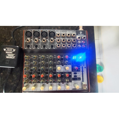 Mesa De Som Behringer Xenyx 1202fx (leia A Descrição)