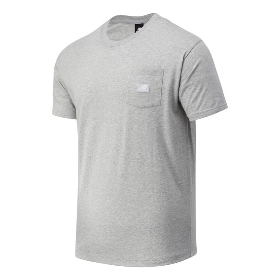 Remera New Balance De Hombre - Essentials Pocket -mt01567ag