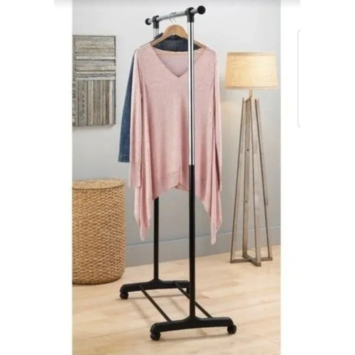 Rack Organizador Estante Exhibidor De Ropa Con Ruedas Color Plateado