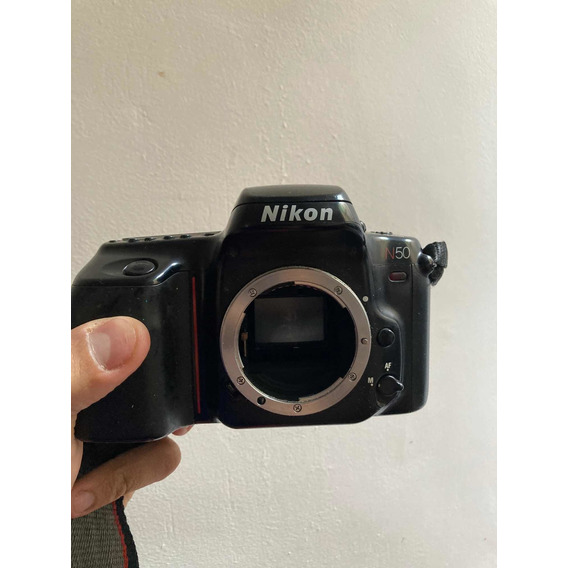 Nikon N50 Cuerpo