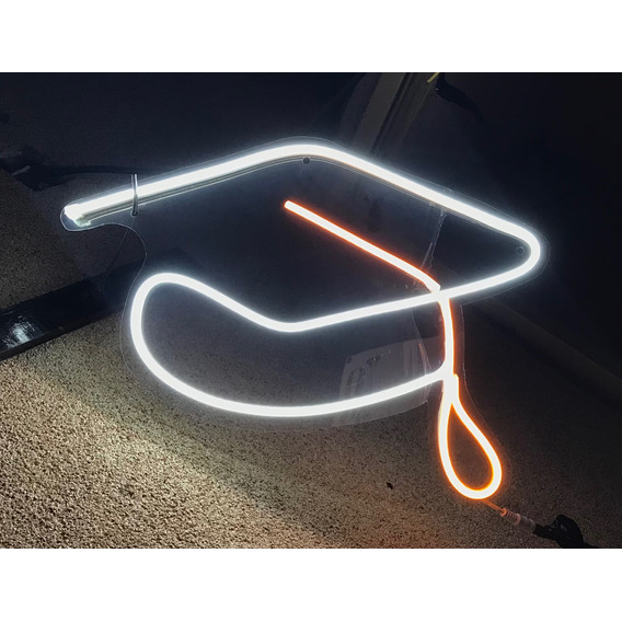 Letrero Neon Led Birrete Graduación 31 X 43cm