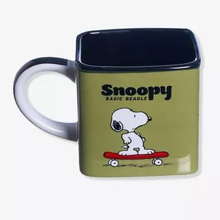 Caneca Snoopy Basic Beagle Skate Cachorro Charlie Brown Cubo