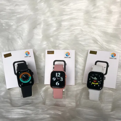 La novedad del Smartwatch W34 notifica y hace llamadas con una