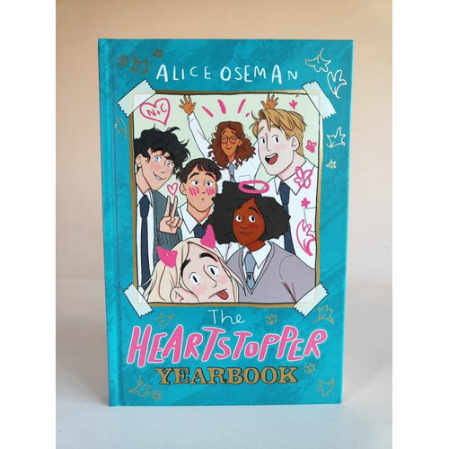 Heartstopper Yearbook, De Alice Oseman. Serie Heartstopper, Vol. Yearbook. Editorial Hachette Children's Group, Tapa Dura En Inglés, 2022