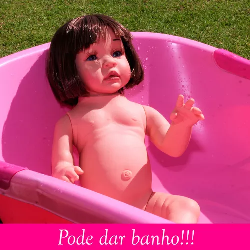 Bebê Reborn Boneca Menina Realista pode dar Banho e itens