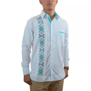 Guayabera Con Bordado De Menta