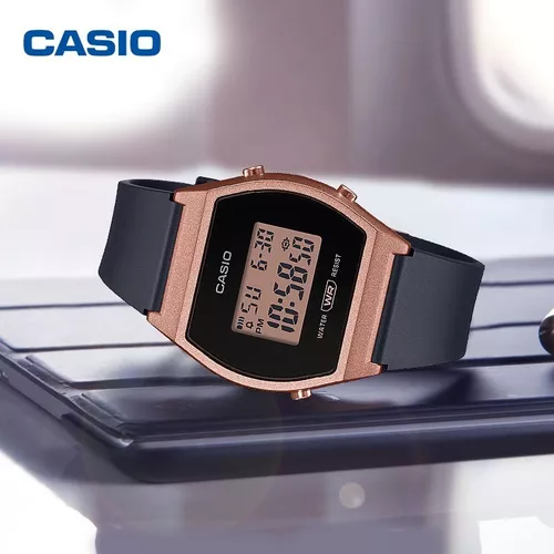 Reloj Casio Vintage Digital Mujer Negro y Rosa LW-204-1AEF