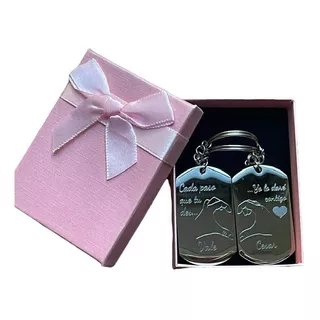 Set De 2 Llaveros Grabados Parejas Enamorados Personalizado