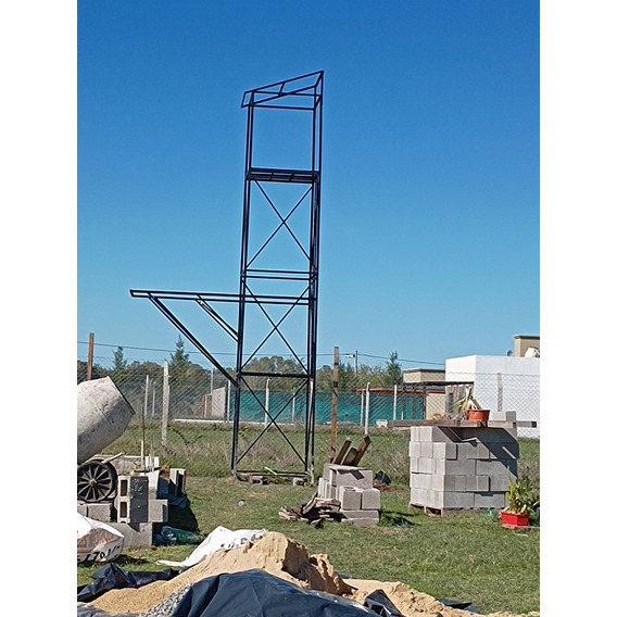 Torre  Hierro Tanque Agua Mas Plataforma Termotanque Solar 