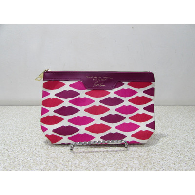 Estee Lauder Bolso Neceser Saldo / @ 034