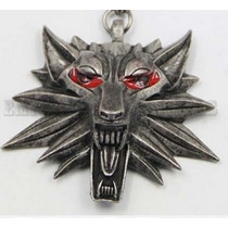 Resultado de imagem para medalha do lobo geralt