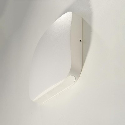 Aplique Pared Diseño Exterior Front Blanco Con Led Vk