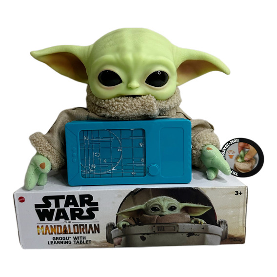 Baby Yoda The Child Grogu Con Tablet De Aprendizaje Mattel